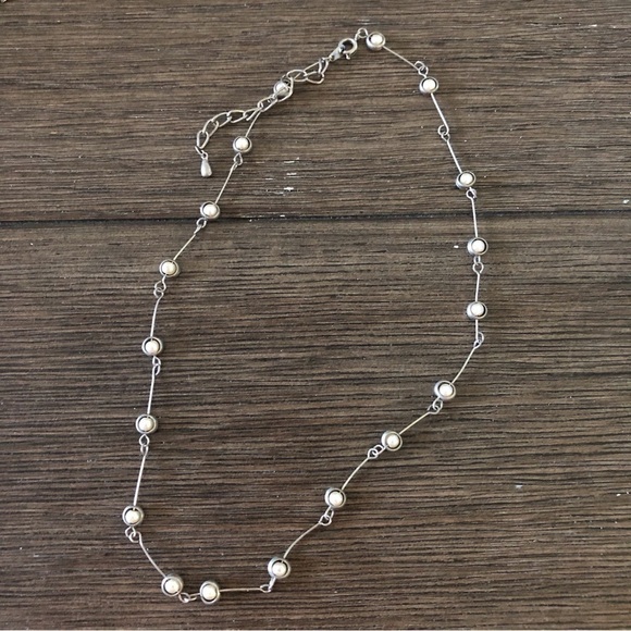 Sliver metal and beaded necklace - Picture 1 of 3